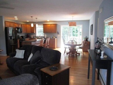 25 Evergreen Dr, Saco, ME 04072 - photo 4