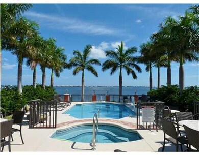 1541 NE Outrigger Landings Dr unit 305, Jensen Beach, FL 34957 - photo 4