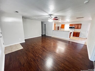 1904 Pecan St, San Marcos, TX 78666 - photo 4