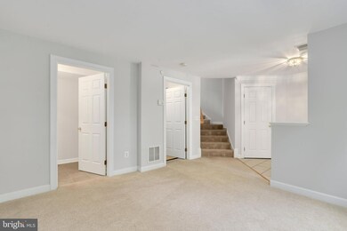 4304 Thomas Brigade Ln, Fairfax, VA 22033 - photo 7