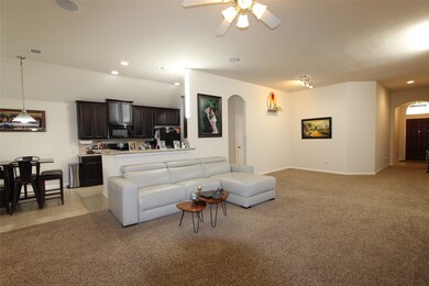 10523 Pleasant Villas Ln, Houston, TX 77075 - photo 4