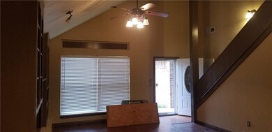 1030 NE 11th St, Moore, OK 73160 - photo 5