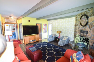 Family Room 1