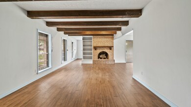 1559 County Road 141, Alvin, TX 77511 - photo 6