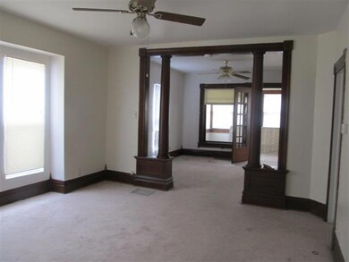 dining room/living room