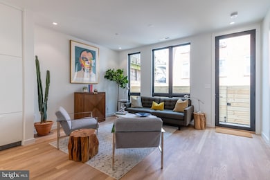 831 Rock Creek Church Rd NW unit B, Washington, DC 20010 - photo 3