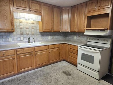 6723 Quivira Rd, Shawnee, KS 66216 - photo 6