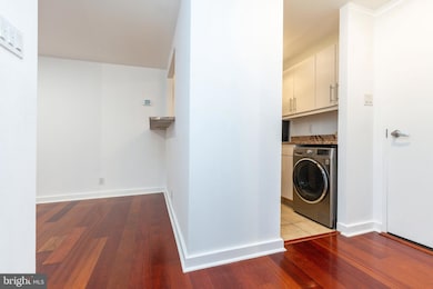 Parc Rittenhouse unit 705, Philadelphia, PA 19103 - photo 6