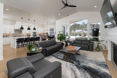 2077 NW Lobinie Ct, Bend, OR 97703 - photo 3