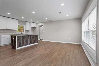 2478 Graywall St, Atlanta, GA 30344 - photo 6