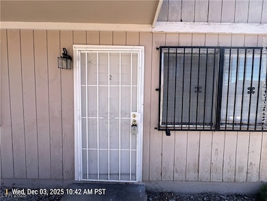 4945 Kell Ln unit 2, Las Vegas, NV 89115 - photo 2