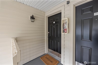 12404 E Gibson Rd unit H301, Everett, WA 98204 - photo 3