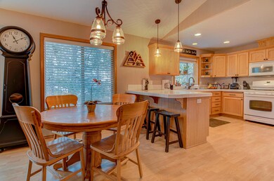 55740 Lost Rider Loop, Bend, OR 97707 - photo 7