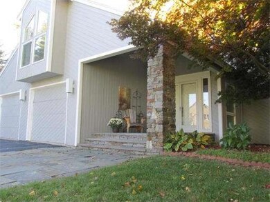 42 Whisper Dr, Worcester, MA 01609 - photo 3