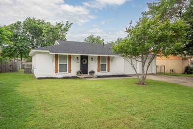 1009 Calcutta St, Hurst, TX 76053 - photo 2
