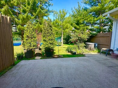 5 G Castle Hills Rd unit G, Agawam, MA 01001 - photo 3