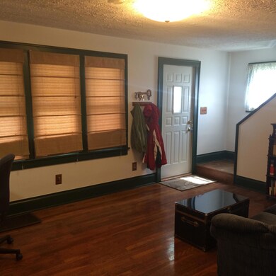 Living room 193