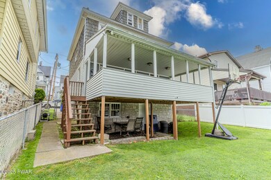 1114 W Elm St, Scranton, PA 18504 - photo 3