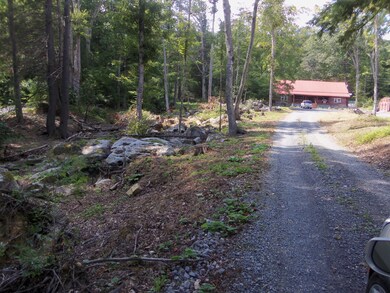 1060 Anjean rd 002