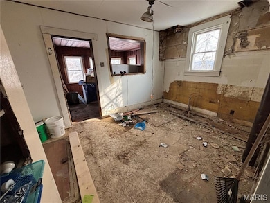 212 Division St, Hannibal, MO 63401 - photo 7