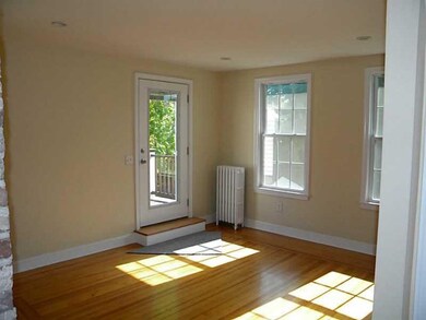 42 Weaver Ave unit 2, Newport, RI 02840 - photo 4