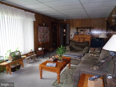 927 Trinity Rd, Felton, PA 17322 - photo 6