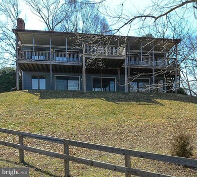 306 Pine Dr, Louisa, VA 23093 - photo 2