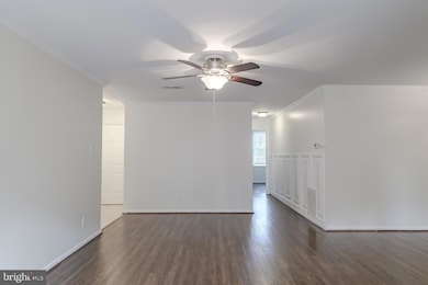 3805 Green Ridge Ct unit 101, Fairfax, VA 22033 - photo 7