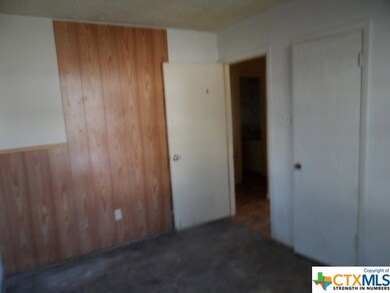 711 W Avenue B, Copperas Cove, TX 76522 - photo 5