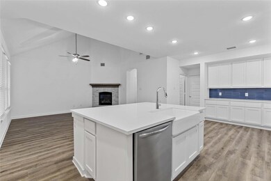 3944 Oak Creek Cir, Denison, TX 75020 - photo 5