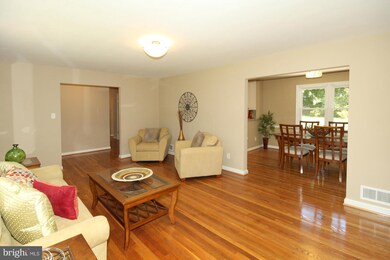 6422 Overhill Rd, Falls Church, VA 22042 - photo 4