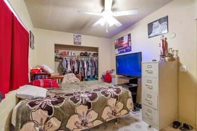 832 E Carson Rd-2829