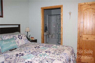 467 Bradford Rd, Burnsville, NC 28714 - photo 6