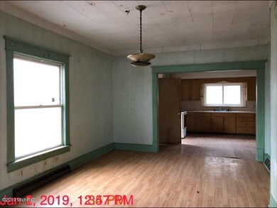 7736 72nd diningview
