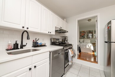 136 W 7th St unit 2, Boston, MA 02127 - photo 2