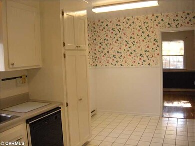 Kitchen - eat-in area, ceramic tile floor