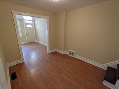 212 Peach St, Allentown, PA 18102 - photo 4