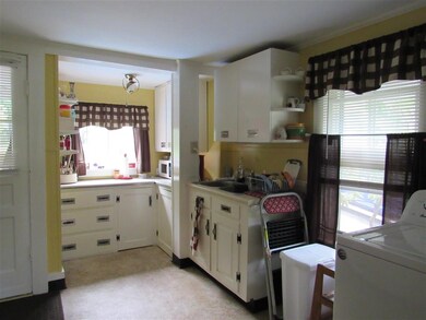 37 Lafayette St, Rutland, VT 05701 - photo 3