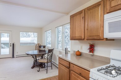 4936LaurelSt(7of20)