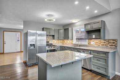 2013 W 19th St, Cleveland, OH 44113 - photo 7