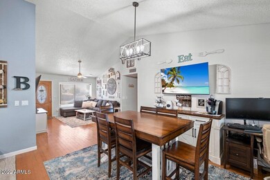 dining off kitchen