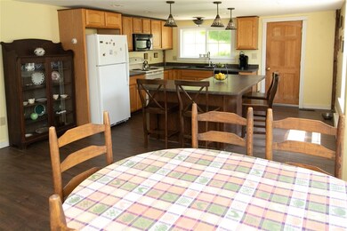 13 Commonwealth Ave, Ludlow, VT 05149 - photo 6