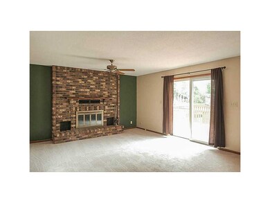 Family Room-L1.