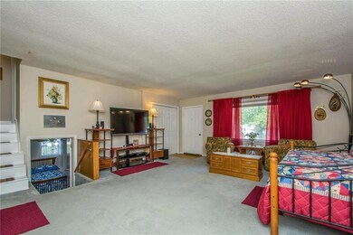 1509 E 30th St, Des Moines, IA 50317 - photo 2