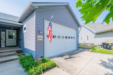 1515 Belclare Rd, Normal, IL 61761 - photo 2