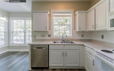 2061 Wildcat Cliffs Ln, Lawrenceville, GA 30043 - photo 5