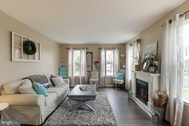 376 Wheatfield Cir unit 68A, Hatfield, PA 19440 - photo 2