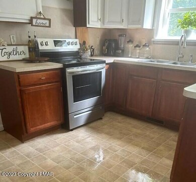 200 Pocono Blvd, Bushkill, PA 18324 - photo 3