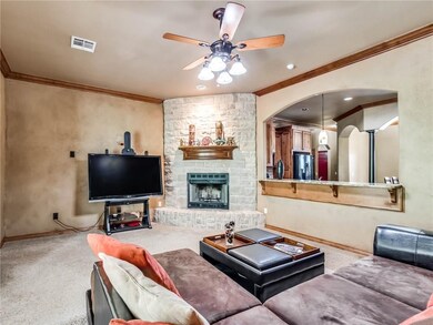 904 Bryan Dr, Moore, OK 73160 - photo 5