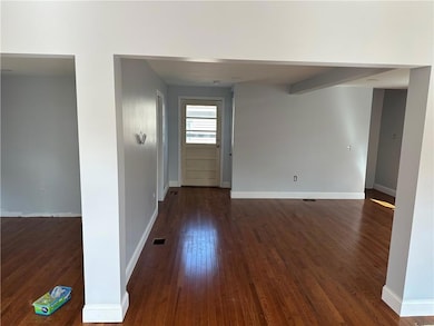 164 Manning St, Warwick, RI 02889 - photo 2